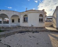 Resale - Villa - Torrevieja - El Chaparal
