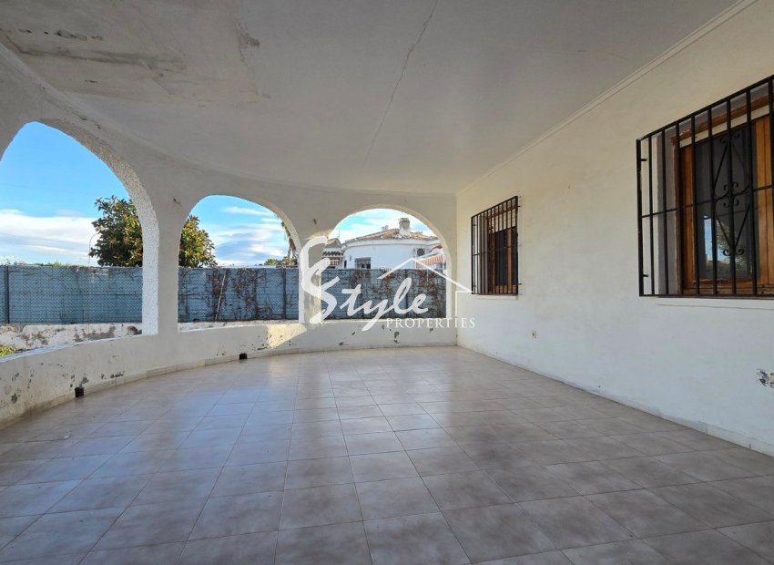 Resale - Villa - Torrevieja - El Chaparal