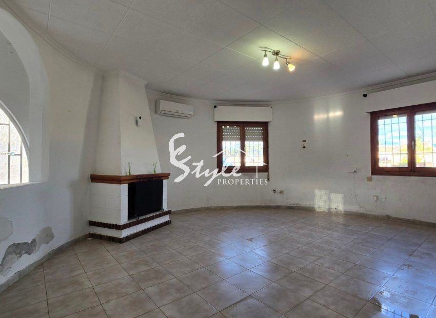 Resale - Villa - Torrevieja - El Chaparal