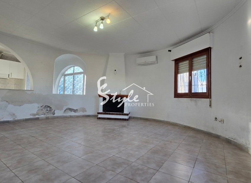Resale - Villa - Torrevieja - El Chaparal