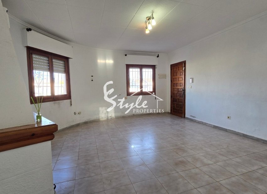 Resale - Villa - Torrevieja - El Chaparal