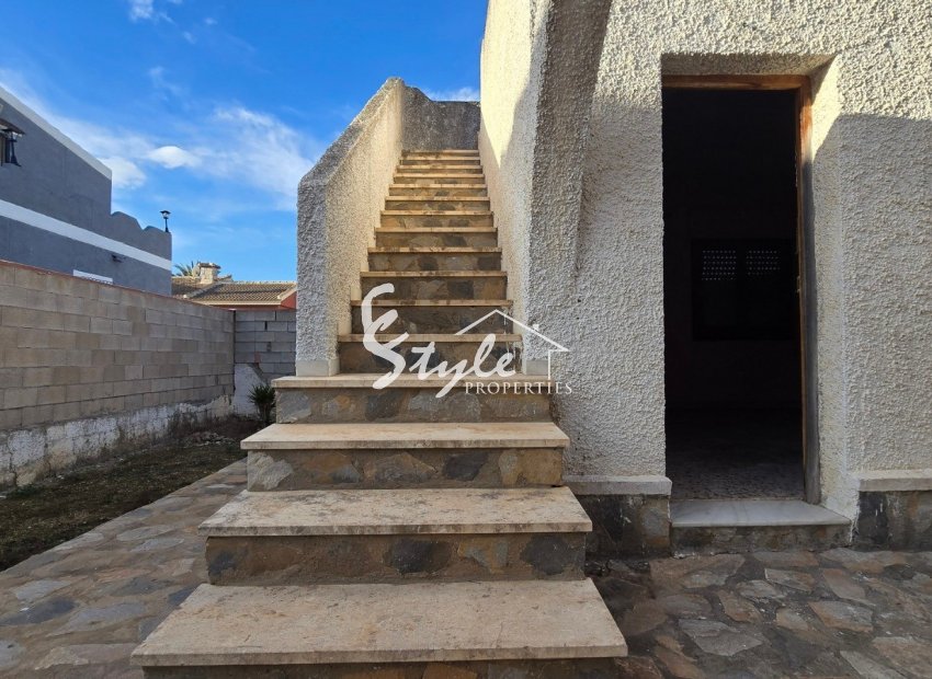 Resale - Villa - Torrevieja - El Chaparal