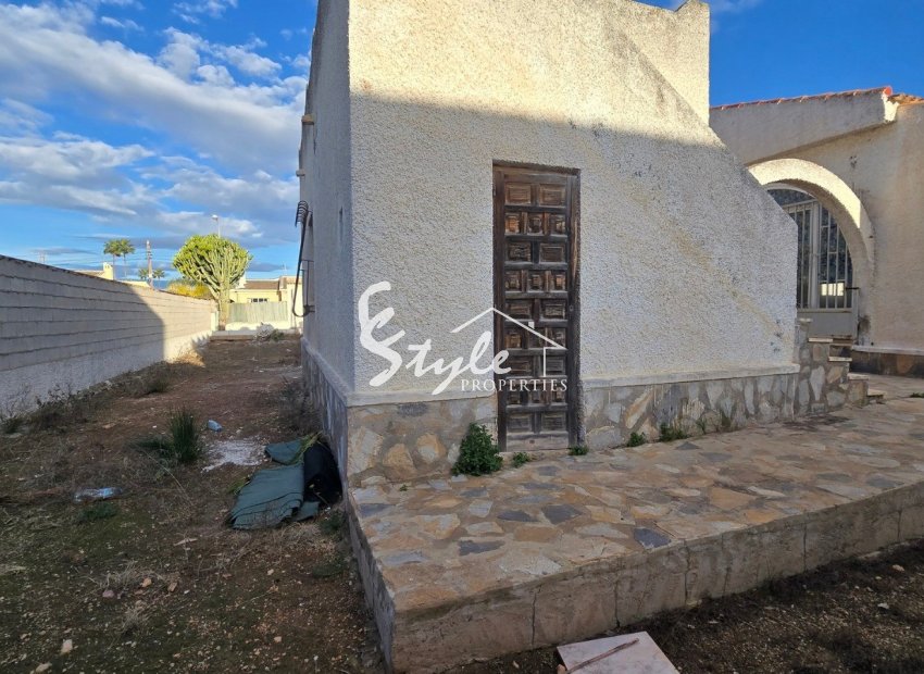 Resale - Villa - Torrevieja - El Chaparal