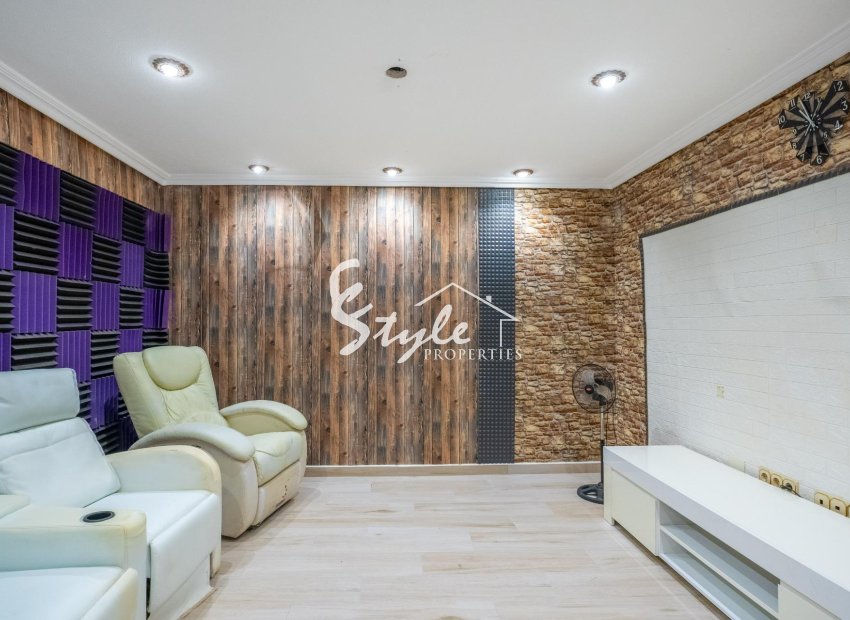 Resale - Villa - Torrevieja - El Chaparal
