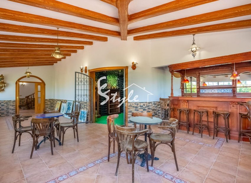 Resale - Villa - Torrevieja - El Chaparal