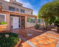 Resale - Villa - Torrevieja - El Chaparal