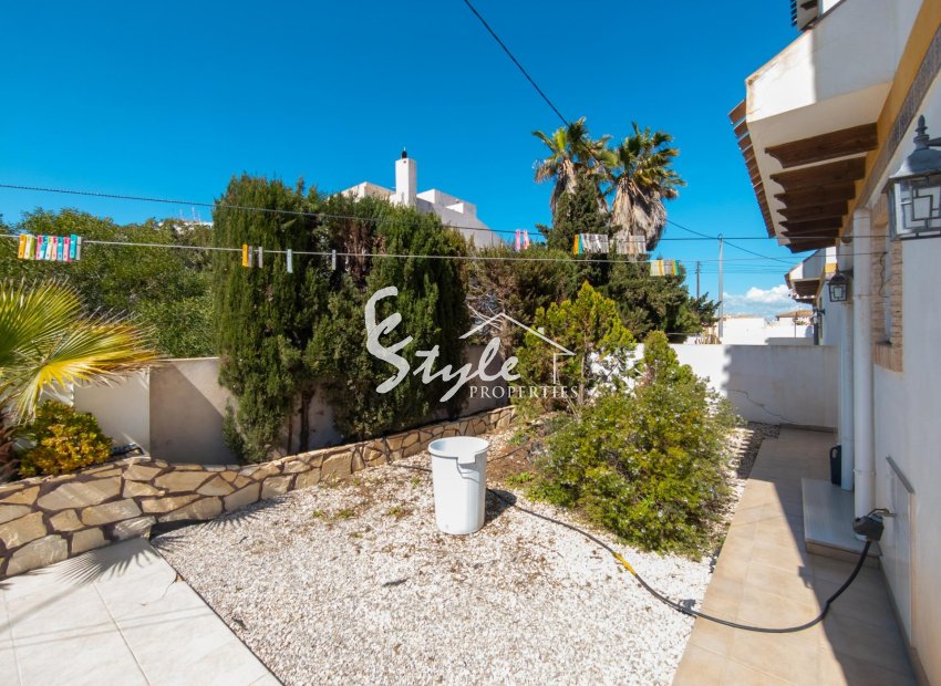 Resale - Villa - Torrevieja - La Mata