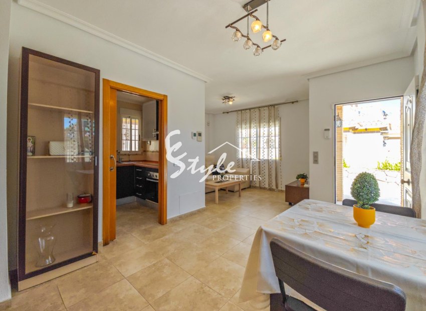 Resale - Villa - Torrevieja - La Mata