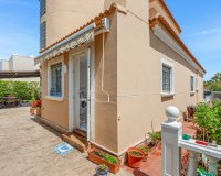 Resale - Villa - Torrevieja - La Mata
