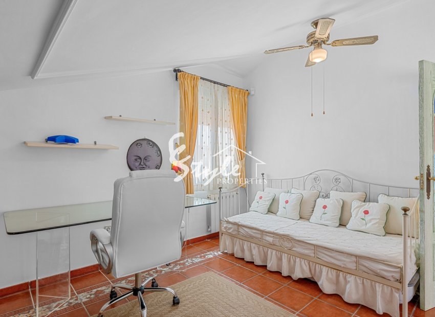 Resale - Villa - Torrevieja - La Mata