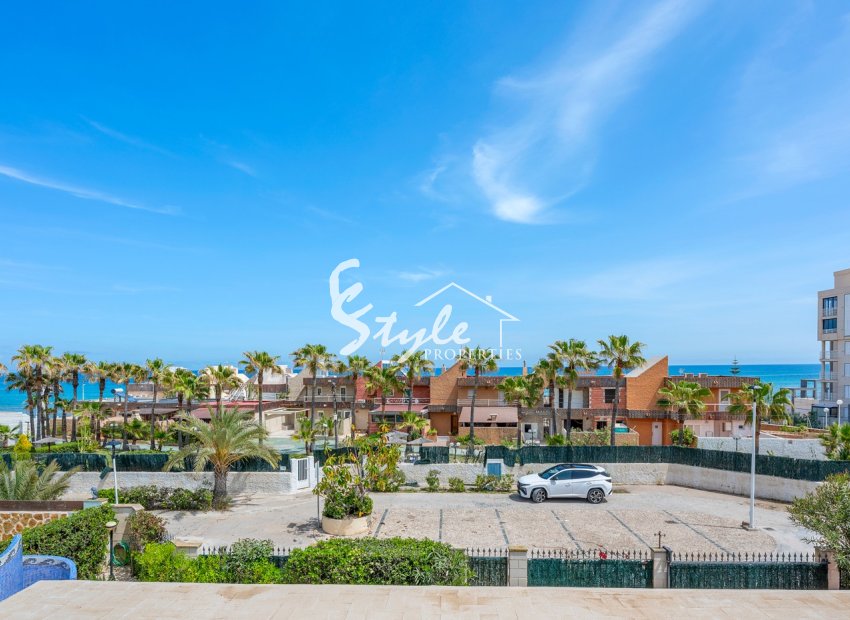 Resale - Villa - Torrevieja - La Mata