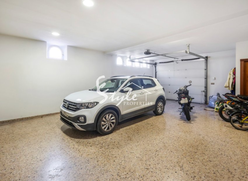 Resale - Villa - Torrevieja - Los Altos