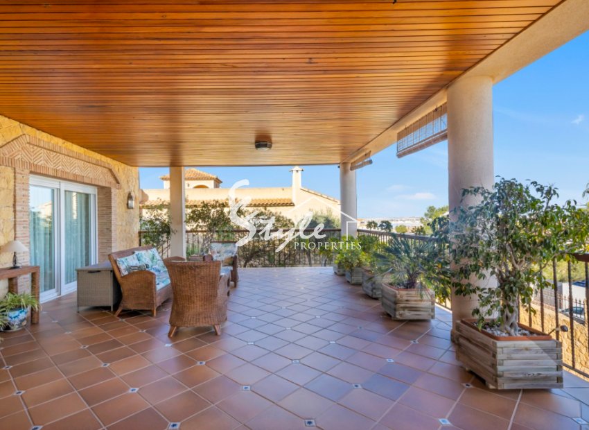 Resale - Villa - Torrevieja - Los Altos