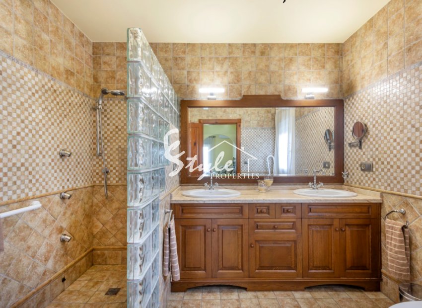 Resale - Villa - Torrevieja - Los Altos