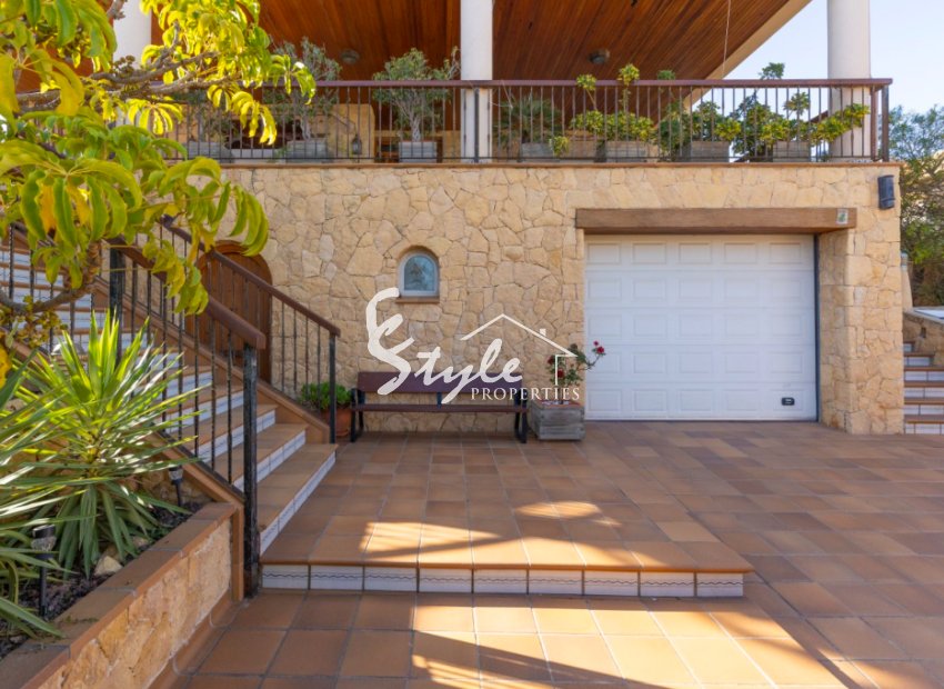 Resale - Villa - Torrevieja - Los Altos