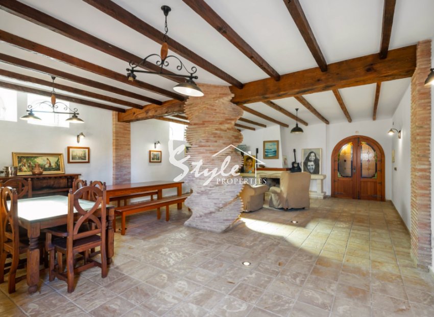 Resale - Villa - Torrevieja - Los Altos