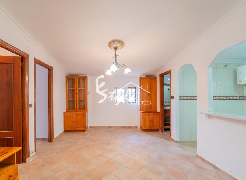 Resale - Villa - Torrevieja - Los altos