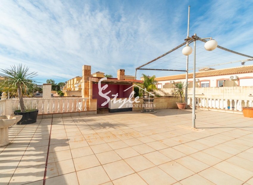 Resale - Villa - Torrevieja - Los altos