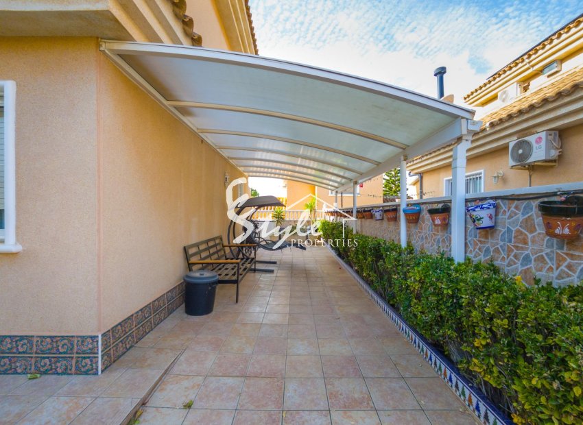 Resale - Villa - Torrevieja - Los Balcones - Los Altos del Edén