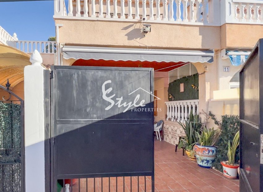 Resale - Villa - Torrevieja - Los Balcones - Los Altos del Edén