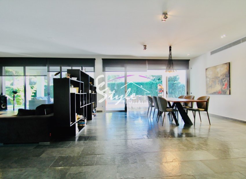 Resale - Villa - Torrevieja - Los Balcones