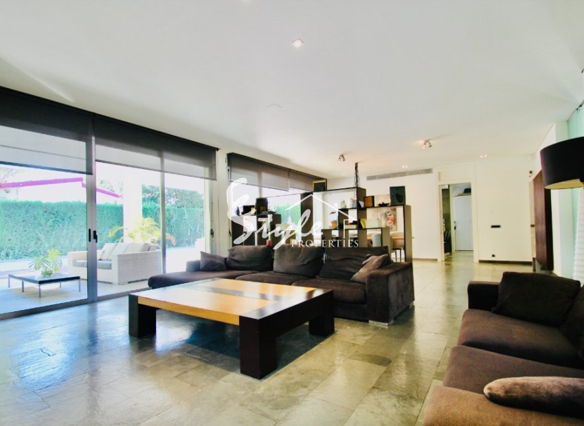 Resale - Villa - Torrevieja - Los Balcones