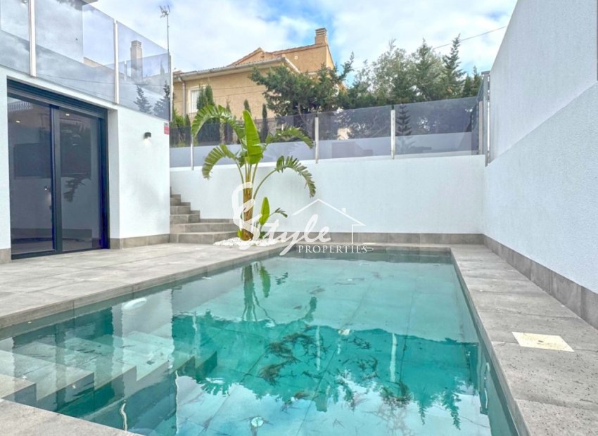 Resale - Villa - Torrevieja - Los Balcones