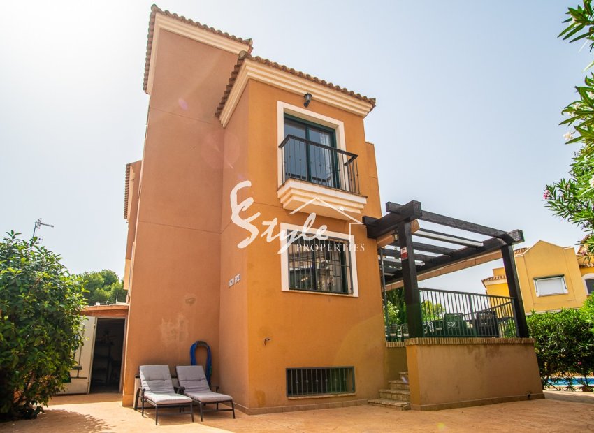 Resale - Villa - Torrevieja - Los Balcones