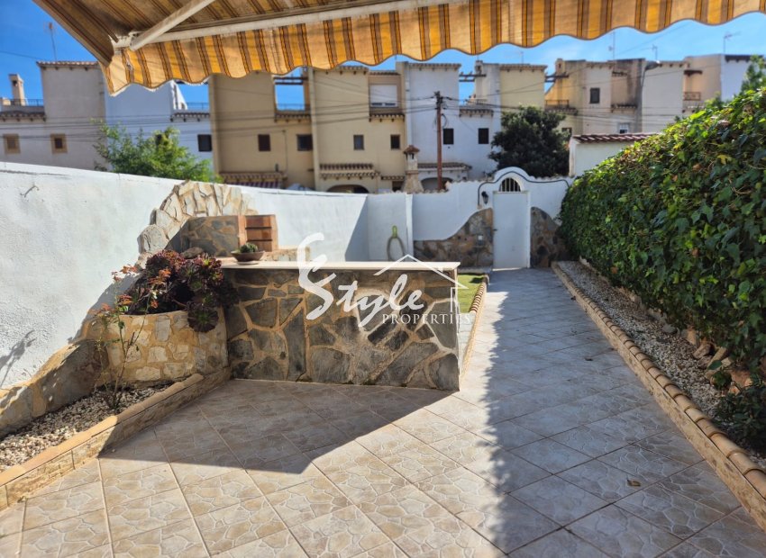 Resale - Villa - Torrevieja - Los Balcones