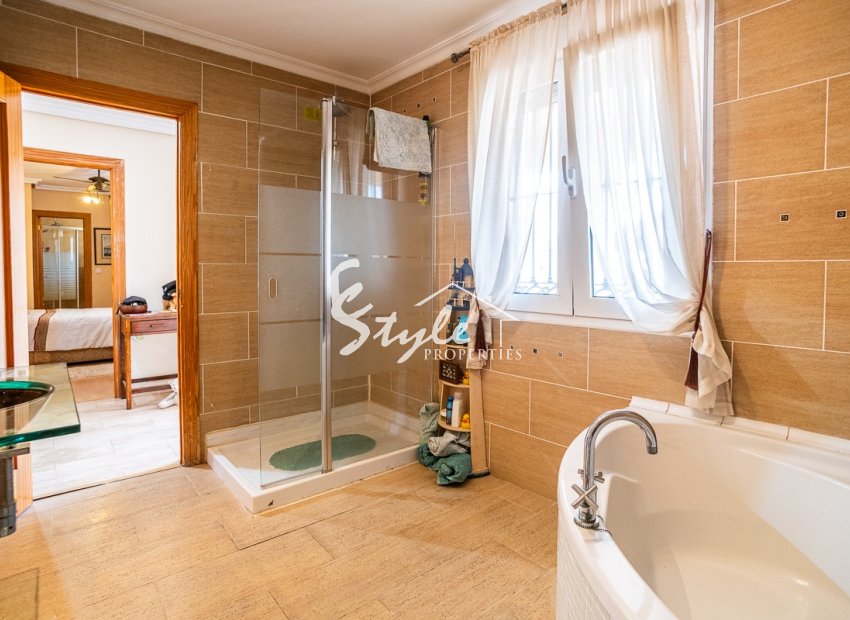 Resale - Villa - Torrevieja - Los Balcones