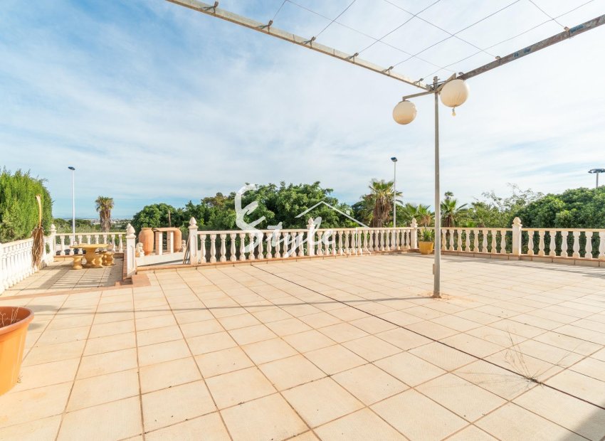 Resale - Villa - Torrevieja - Orihuela costa