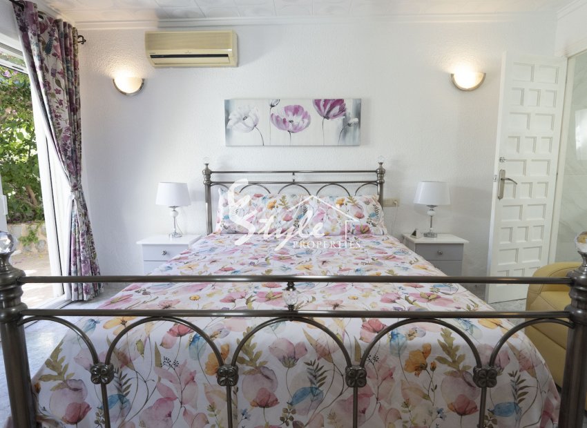 Resale - Villa - Torrevieja - San luis