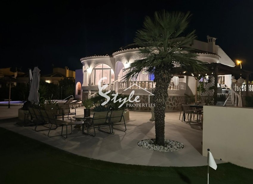 Resale - Villa - Torrevieja - San luis