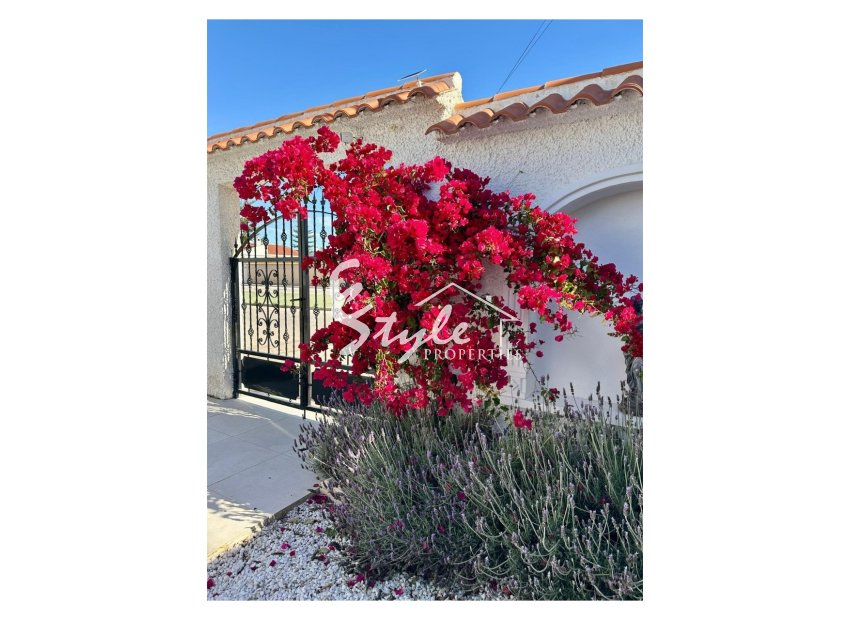 Resale - Villa - Torrevieja - San luis