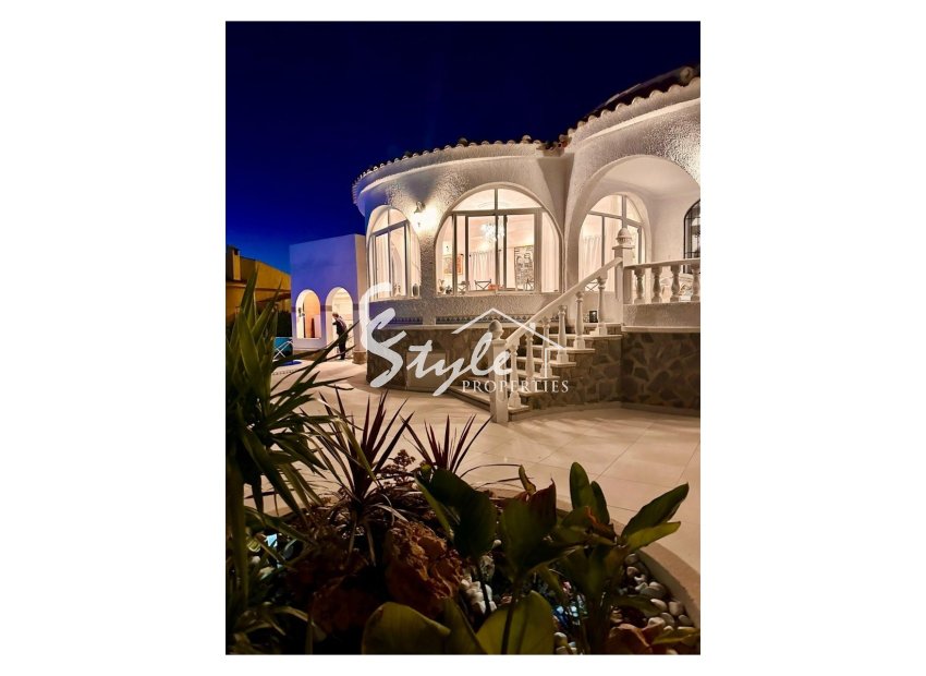 Resale - Villa - Torrevieja - San luis