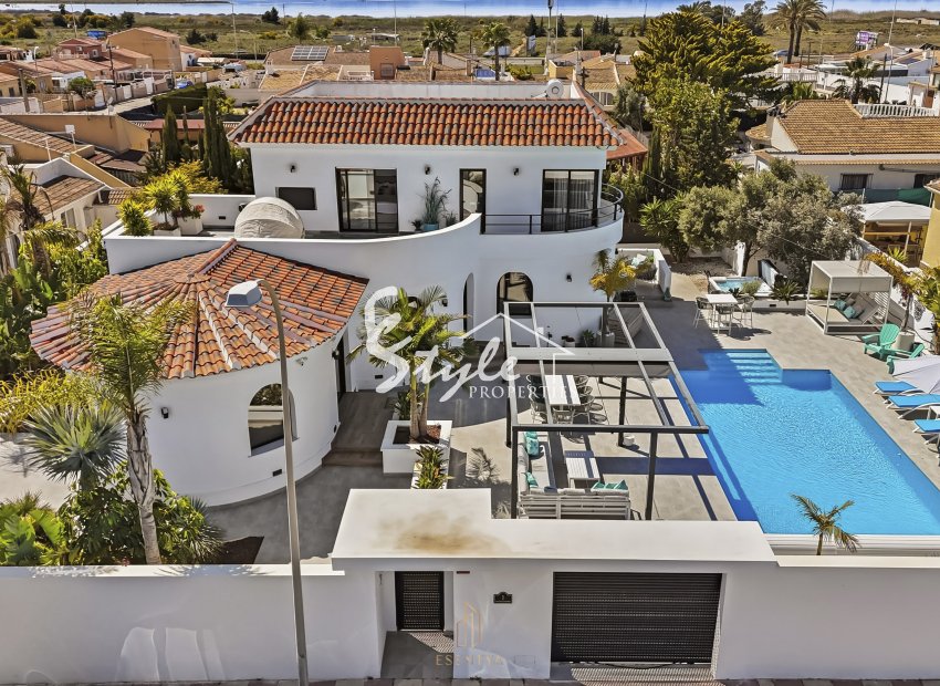 Resale - Villa - Torrevieja - San Luis