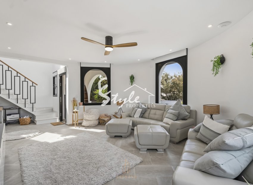 Resale - Villa - Torrevieja - San Luis