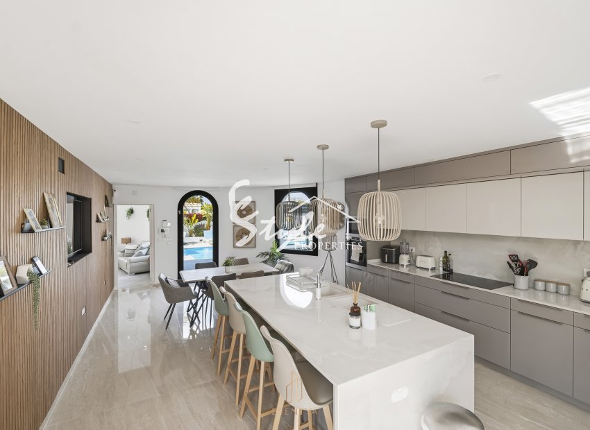 Resale - Villa - Torrevieja - San Luis