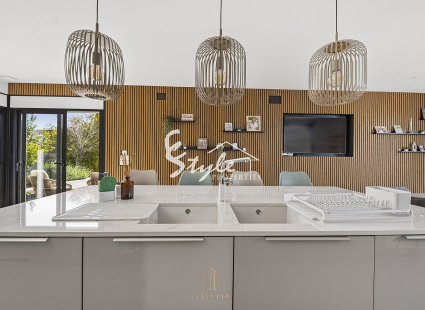 Resale - Villa - Torrevieja - San Luis