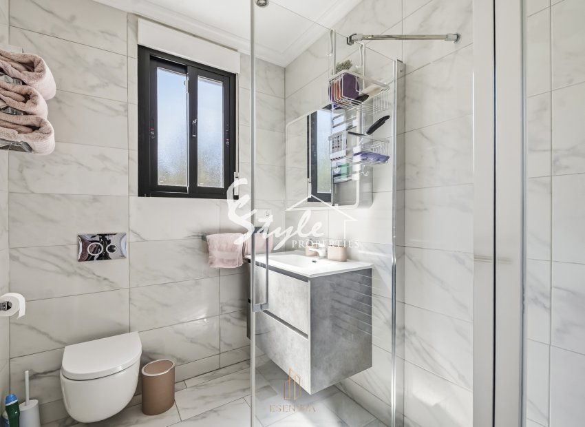 Resale - Villa - Torrevieja - San Luis