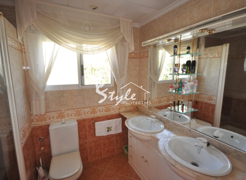 Resale - Villa - Torrevieja - San Luis