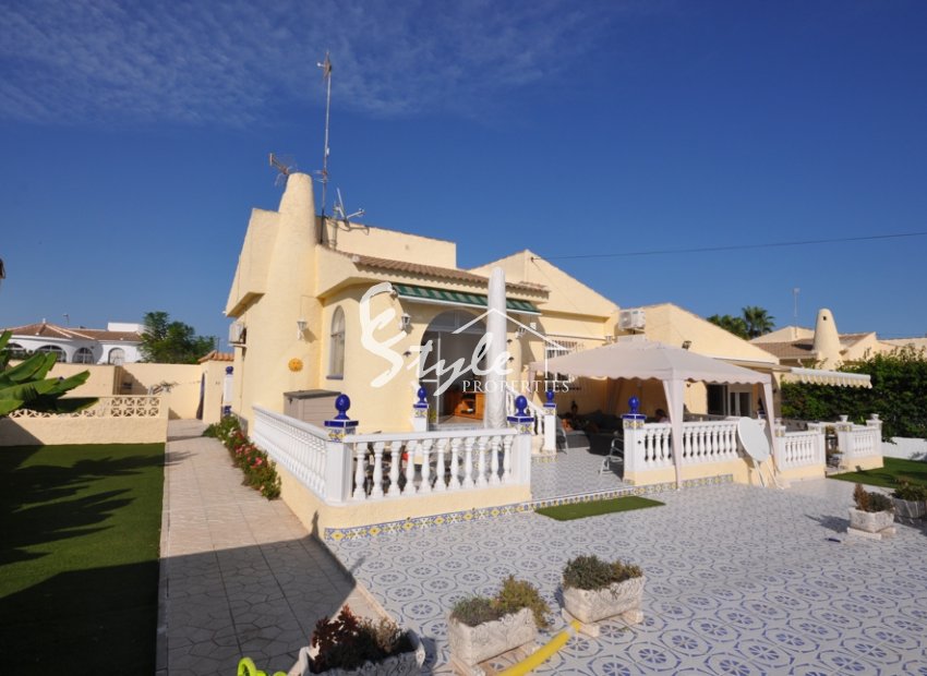 Resale - Villa - Torrevieja - San Luis