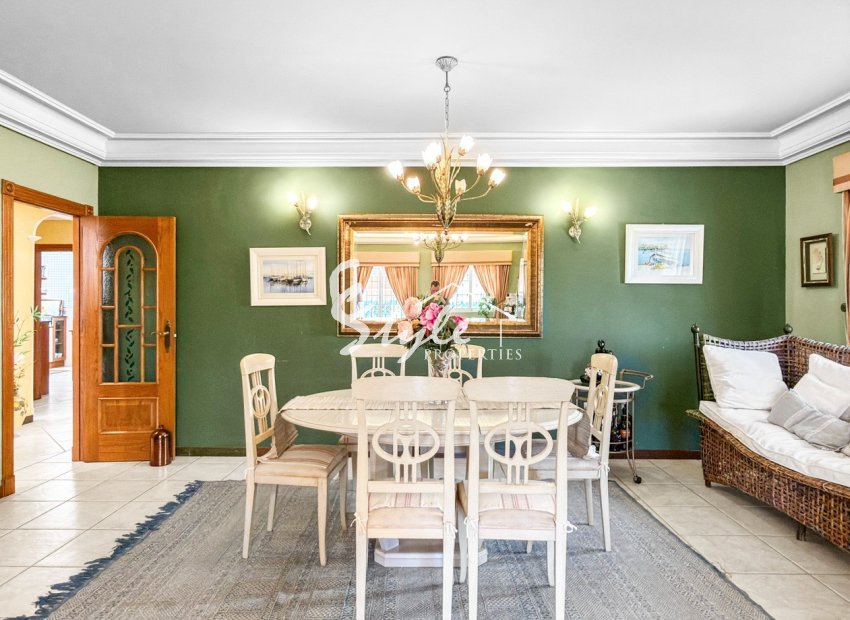 Resale - Villa - Torrevieja - Torrelamata - La Mata