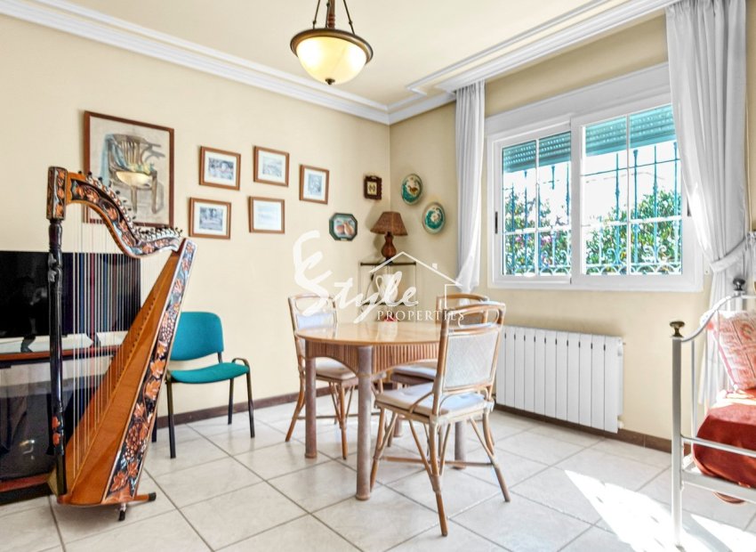 Resale - Villa - Torrevieja - Torrelamata - La Mata