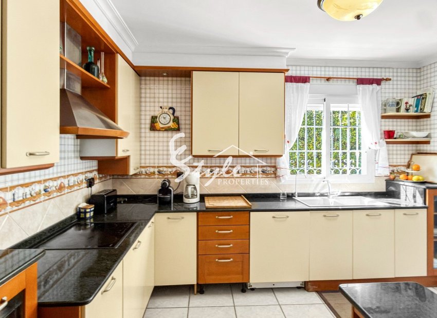 Resale - Villa - Torrevieja - Torrelamata - La Mata