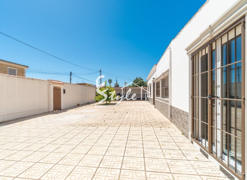 Resale - Villa - Torrevieja - Torreta florida