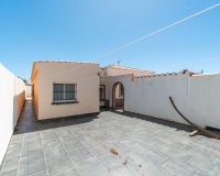 Resale - Villa - Torrevieja - Torreta florida