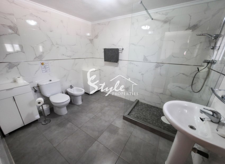 Resale - Villa - Torrevieja - Torrevieja, San Luis