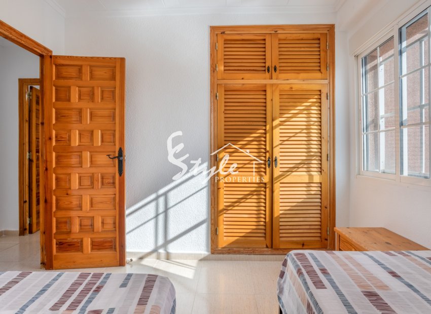 Resale - Villa - Torrevieja - Urbanización San Luis