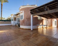 Resale - Villa - Torrevieja - Urbanización San Luis